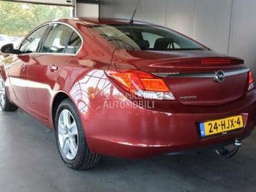 Opel Insignia 2010. god. -  kompletan auto u delovima