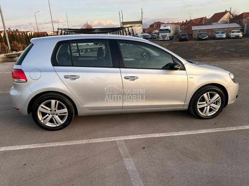 Volkswagen Golf 6 -  kompletan auto u delovima