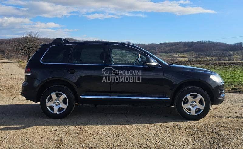 Volkswagen Touareg -  kompletan auto u delovima