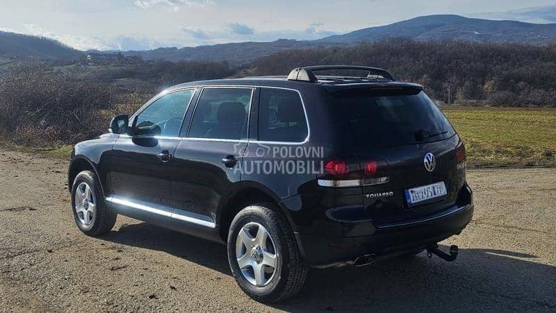 Volkswagen Touareg -  kompletan auto u delovima