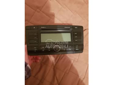 cd radio za Škoda Octavia od 2005. do 2010. god.