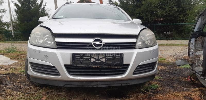 Opel Astra H -  kompletan auto u delovima