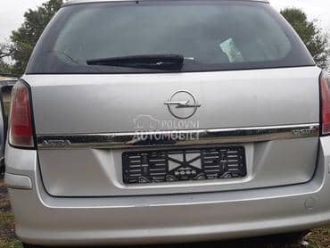 Opel Astra H -  kompletan auto u delovima