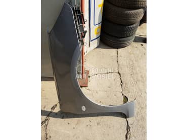 Desno krilo za Peugeot 307