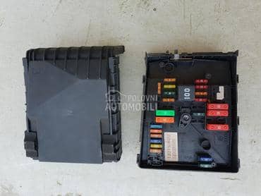 KUTIJA SA OSIGURAČIMA za Volkswagen Golf 6 od 2008. do 2012. god.