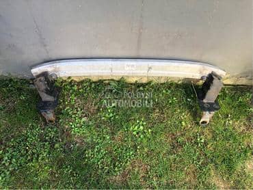 sina branika za Audi Q7 od 2006. do 2011. god.