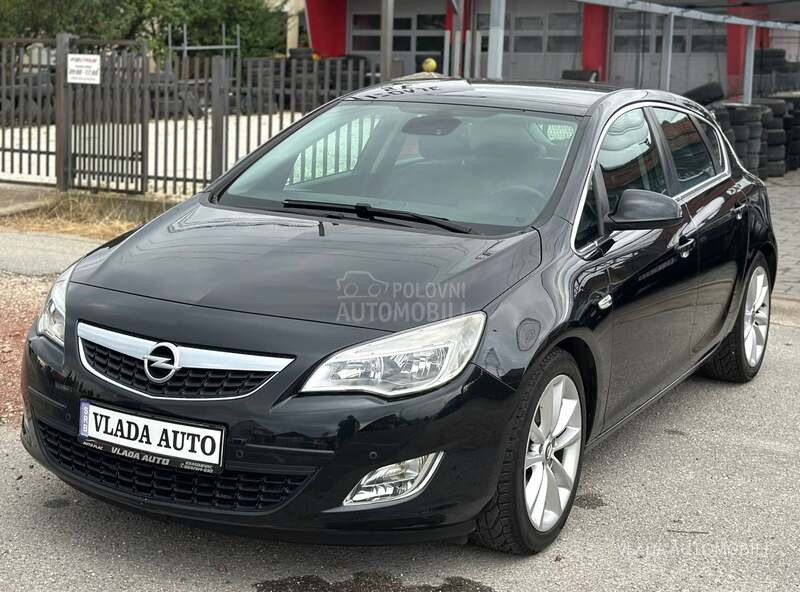 Opel Astra J 1.7CDTI NOVA COSMO