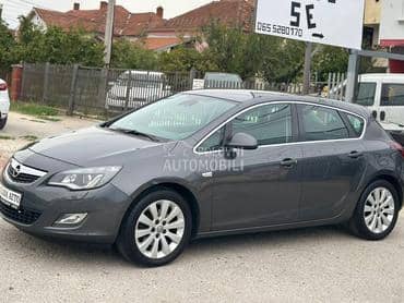 Opel Astra J 1.7 CDTI NOVA COSMO
