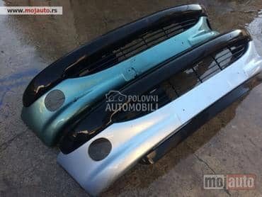 Prednji branik..obican i xs za Peugeot 206