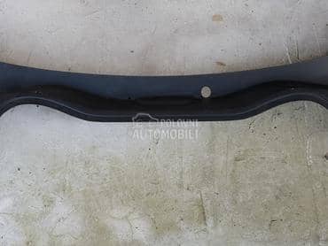 PLASTIKA POŽARNOG PUTA za Audi A1 od 2013. do 2014. god.