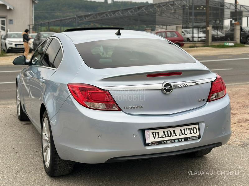 Opel Insignia 2.0CDTI NOVA