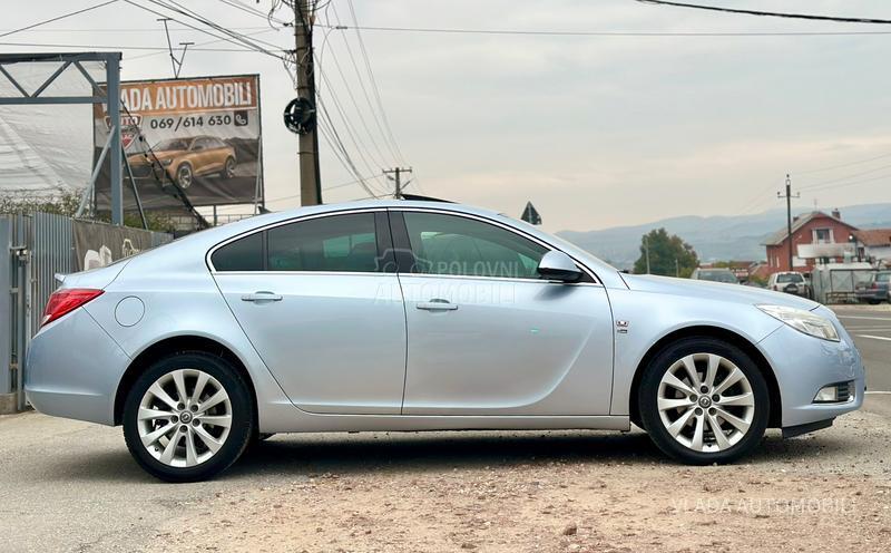 Opel Insignia 2.0CDTI NOVA