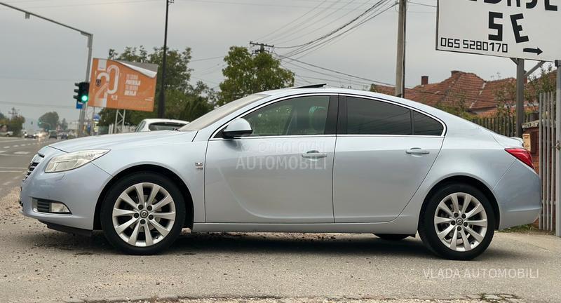 Opel Insignia 2.0CDTI NOVA
