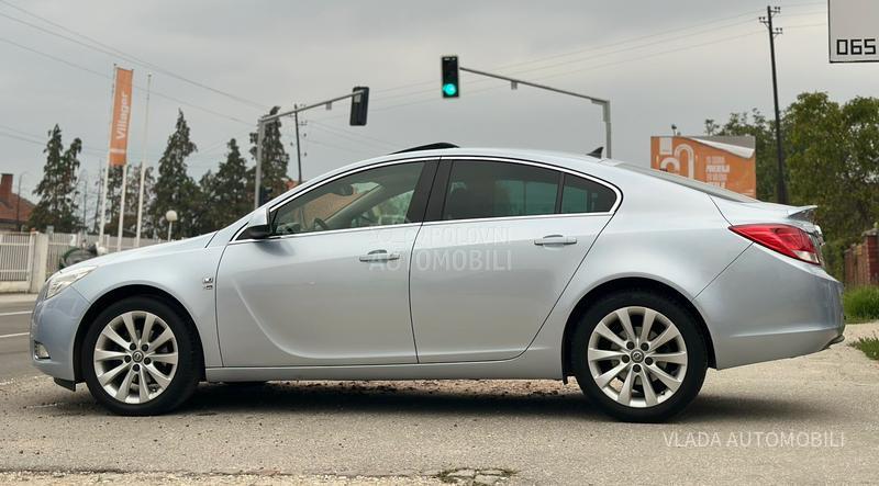 Opel Insignia 2.0CDTI NOVA