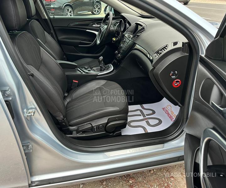 Opel Insignia 2.0CDTI NOVA