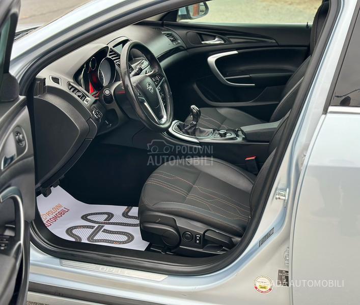 Opel Insignia 2.0CDTI NOVA