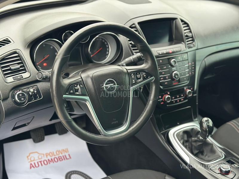 Opel Insignia 2.0CDTI NOVA