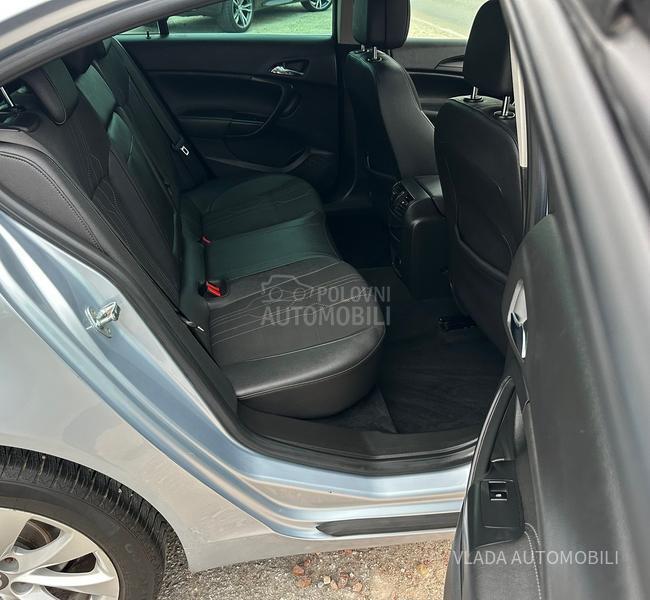 Opel Insignia 2.0CDTI NOVA