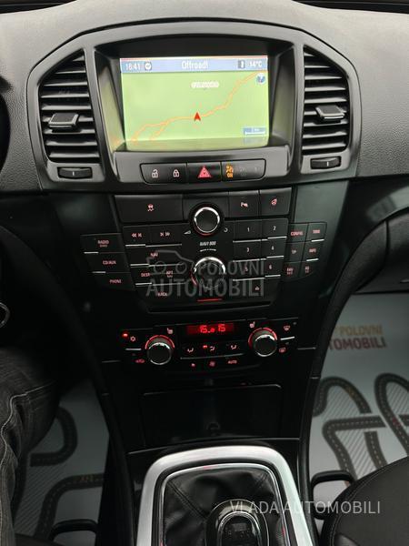 Opel Insignia 2.0CDTI NOVA