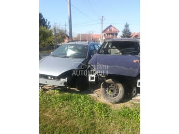 haube i drugi delovi za Ford Focus