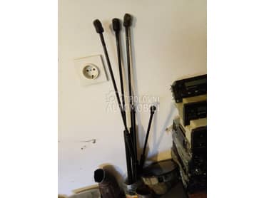 Amortizer haube za Volkswagen Passat B5, Passat B5.5