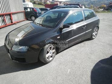 Fiat Stilo - kompletan auto u delovima