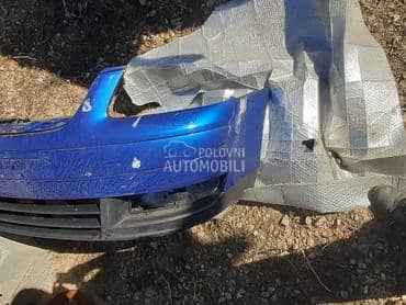 Branik za Tourana za Volkswagen Touran od 2004. do 2006. god.