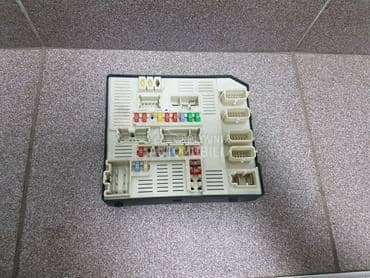 Tabla osiguraca za Renault Laguna od 2008. do 2015. god.