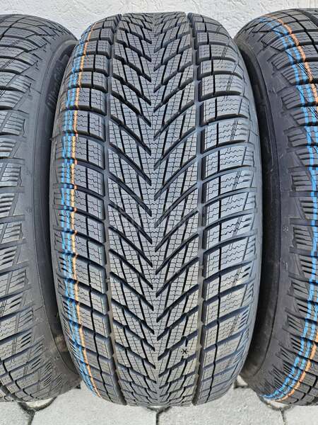 Goodyear 225/50 R17 Zimska