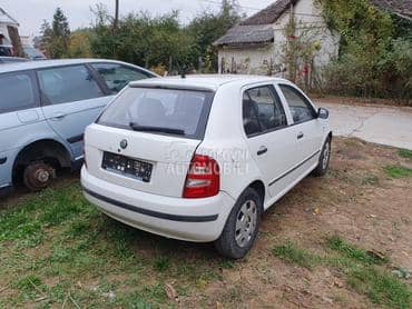 Škoda Fabia -  kompletan auto u delovima