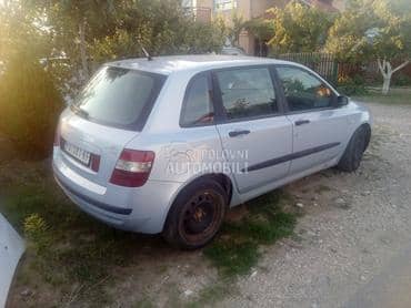 Fiat Stilo - kompletan auto u delovima