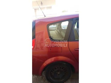 Zadnje desno bocno staklo za Renault Grand Scenic