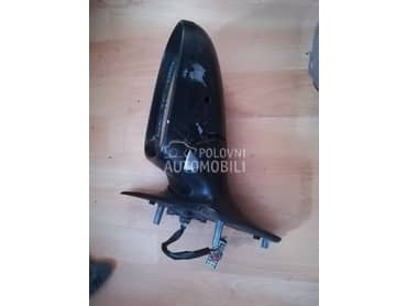 desni retrovizor za Peugeot 406