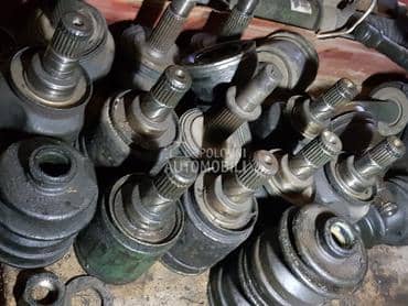 poluosovina, zglob za Nissan Sunny