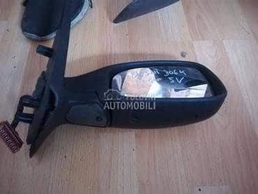 desni retrovizor za Peugeot 306