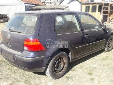 Volkswagen Golf 4 -  kompletan auto u delovima