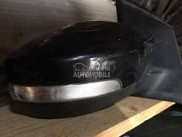 desni retrovizor za Ford Kuga