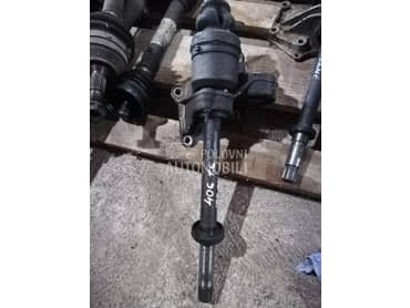 desna poluosovina za Peugeot 406