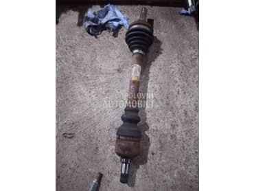 poluosovina leva za Peugeot 406