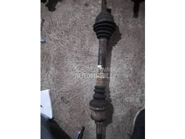 poluosovina leva za Peugeot 206