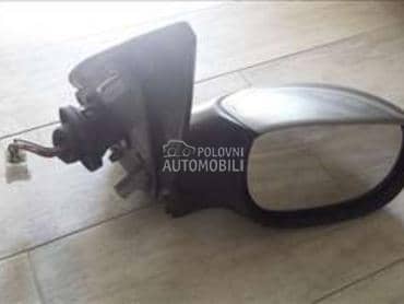 desni retrovizor za Peugeot 206