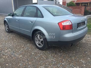 2.0 benzinac delovi za Audi A4