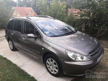 Peugeot 307 2004. god. -  kompletan auto u delovima