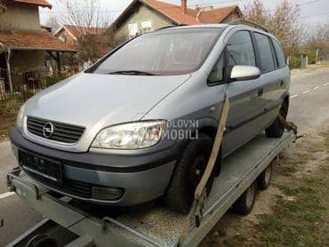 Opel Zafira -  kompletan auto u delovima