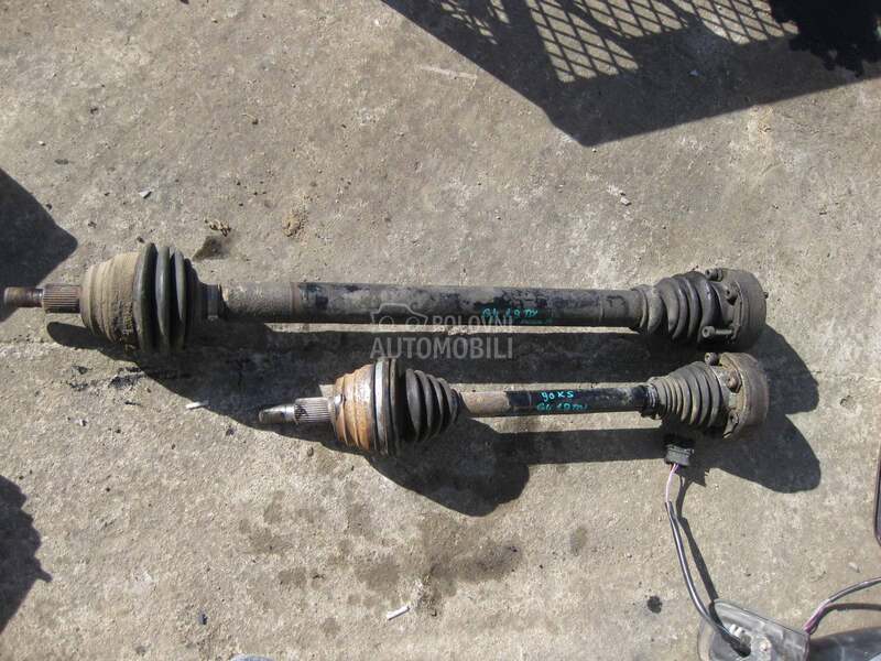 Poluosovina 1.9 tdi 66 kw