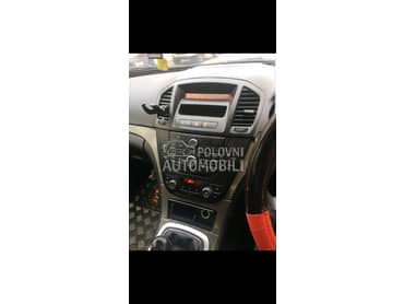 Fabricki radio CD za Opel Astra J, Insignia od 2008. do 2014. god.