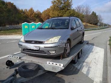 Ford Focus 2003. god. -  kompletan auto u delovima