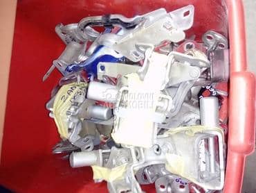 SARKA VRATA za Renault Clio, Laguna, Megane ... od 2000. do 2009. god.