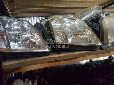 Prednji farovi za Opel Meriva od 2003. do 2009. god.