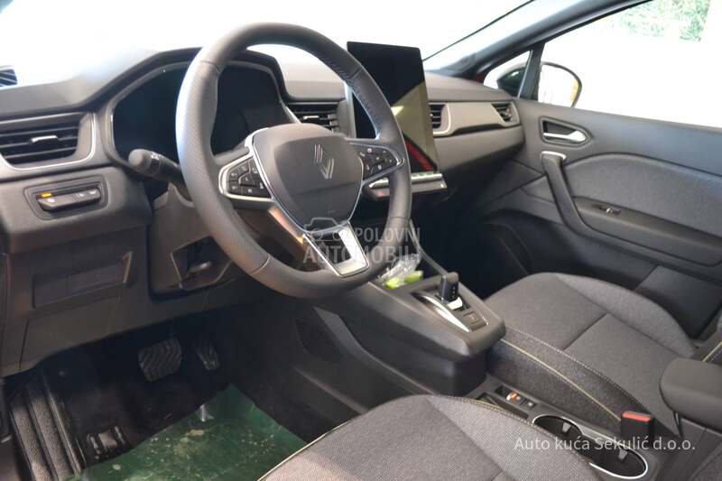 Renault Captur TECHNO 1.3 TCE AUT